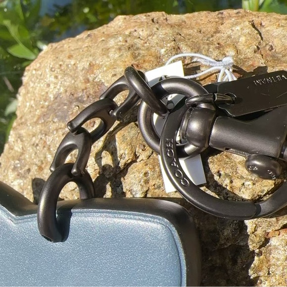 NWT Coach Sharky Bag Charm 30071 - Picture 4 of 10